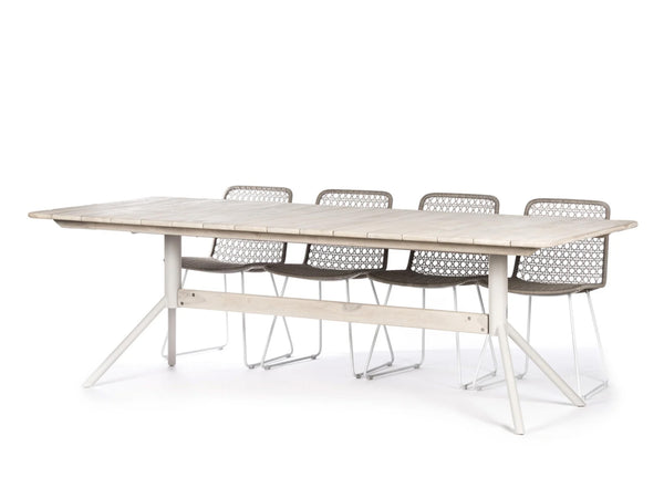 Arioso Outdoor Table | Aged teak