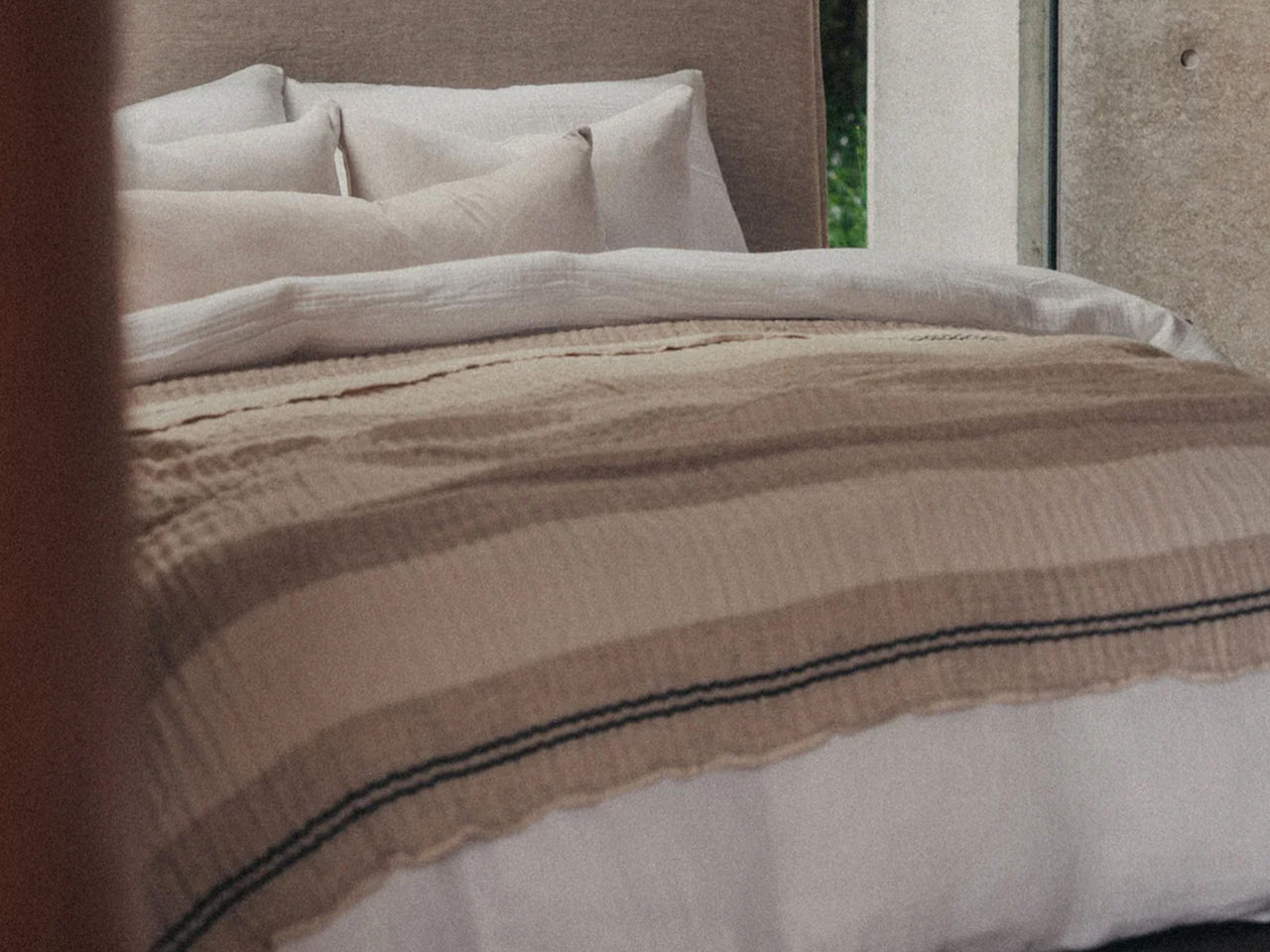 Enes Linen Bed Cover