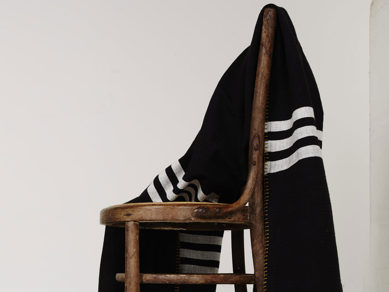 New Yorker Blanket | Black/White