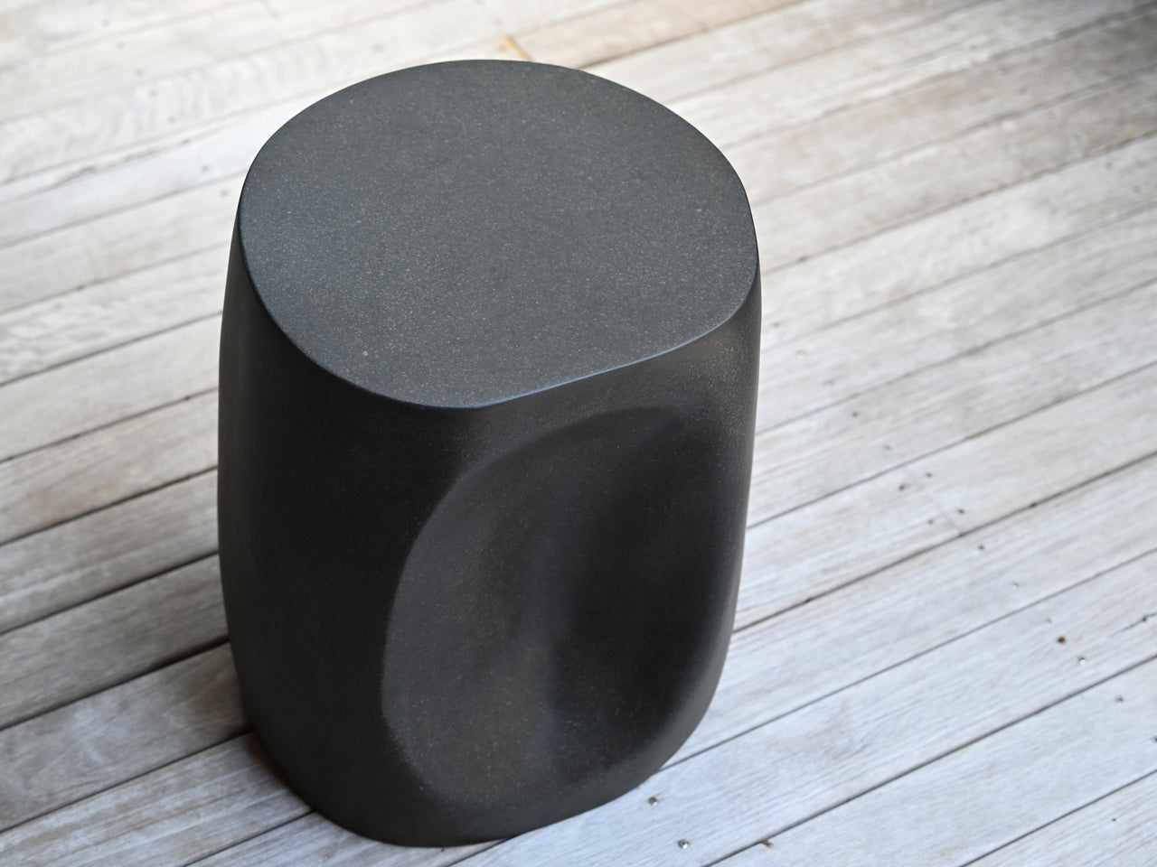 Ruma outdoor stool